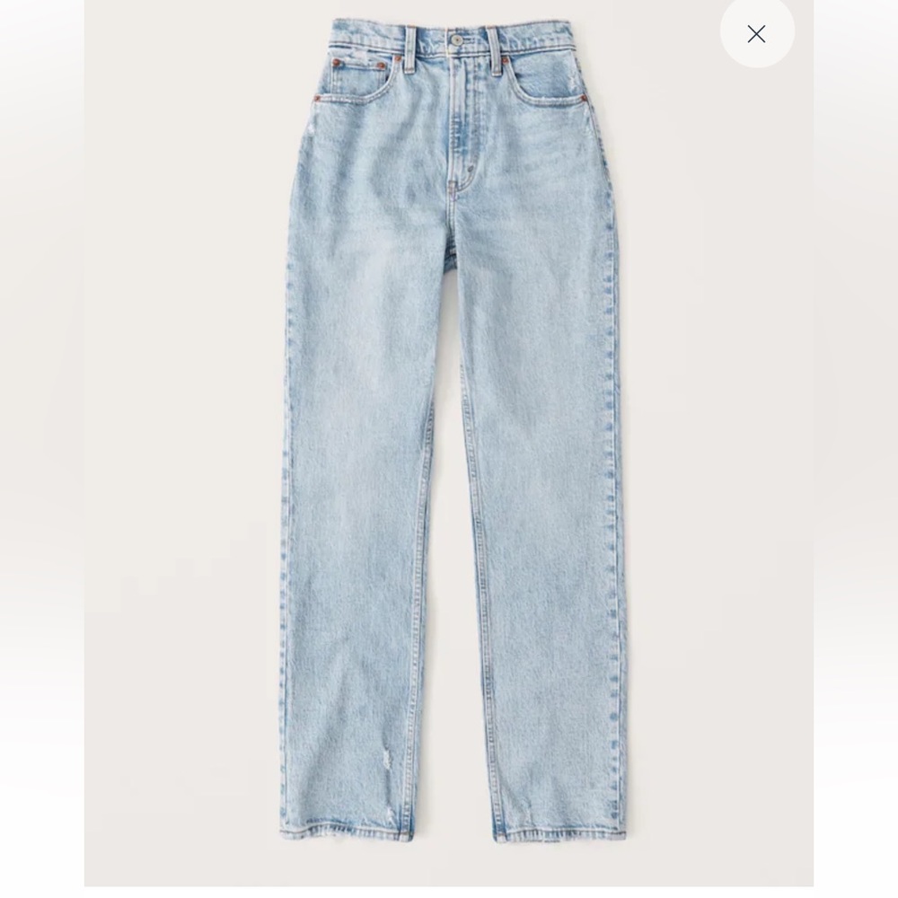 BNWT Abercrombie Curve Love 90’s Ultra High Rise Jeans in Light Wash